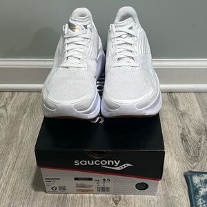 Saucony Endorphin Shift 3 White Athletic Sneakers 9W